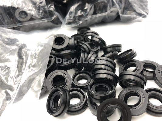 Remote Control Valve Seal Kit , Joystick Pilot Hydraulic Cylinder Rebuild Kits